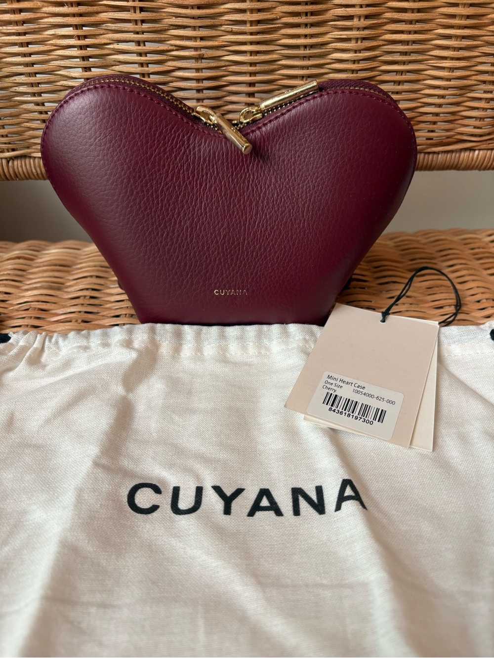 Cuyana Pebbled Leather Heart Pouch in Burgundy with Gold Hardware. New